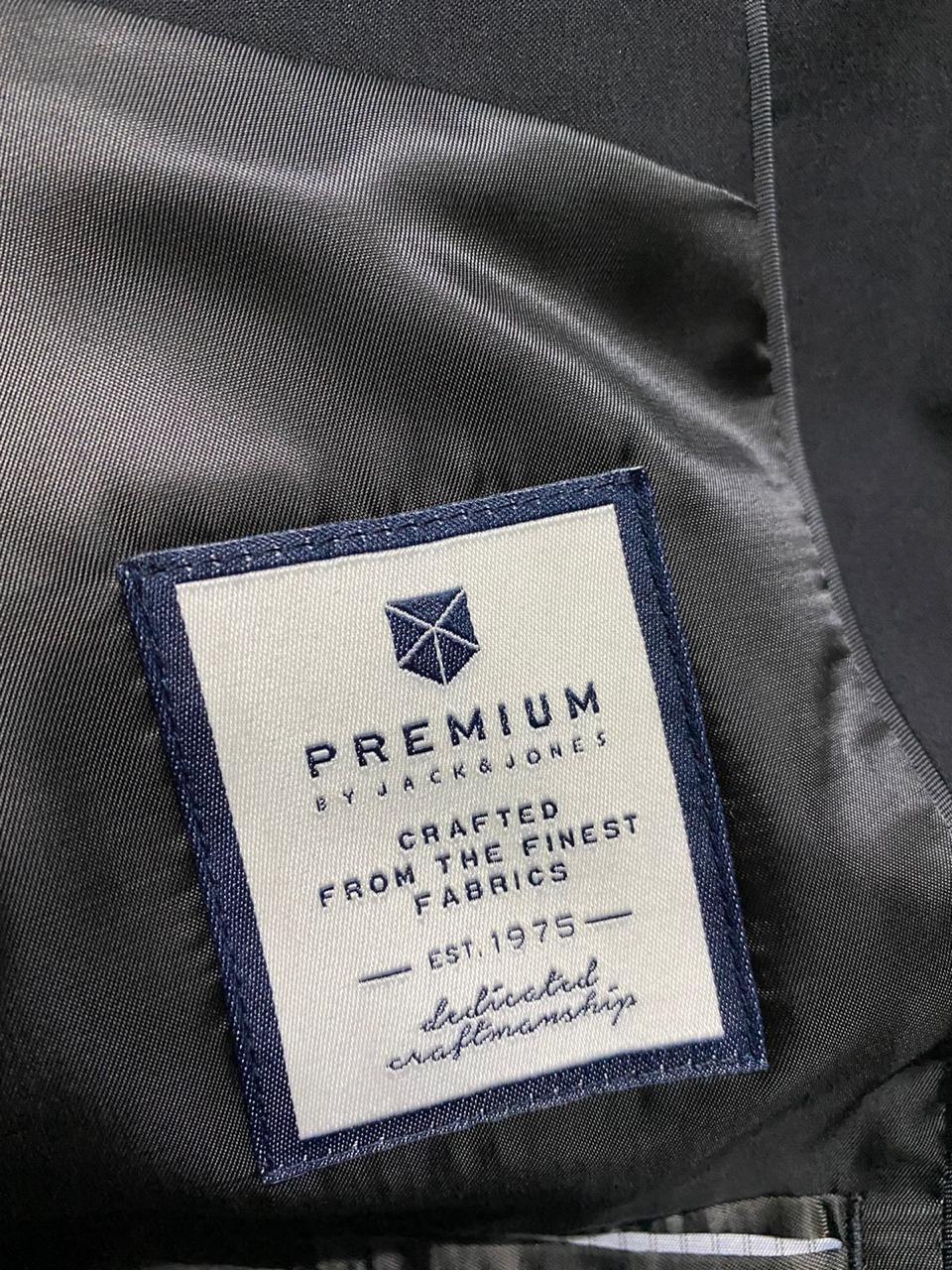 Men’s Premium Black Suit