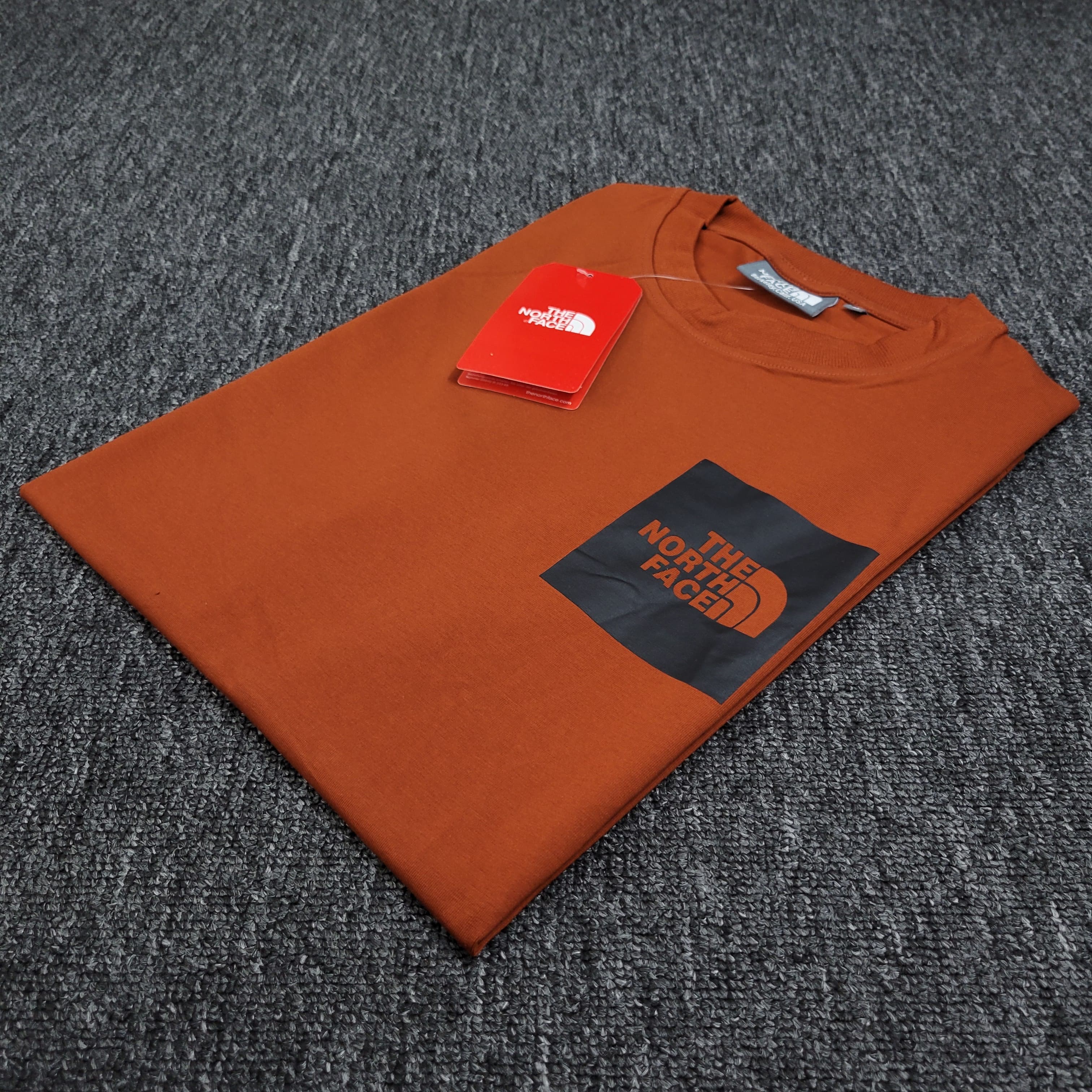 The North Face Cotton T-Shirt – Soft Stretch Comfort