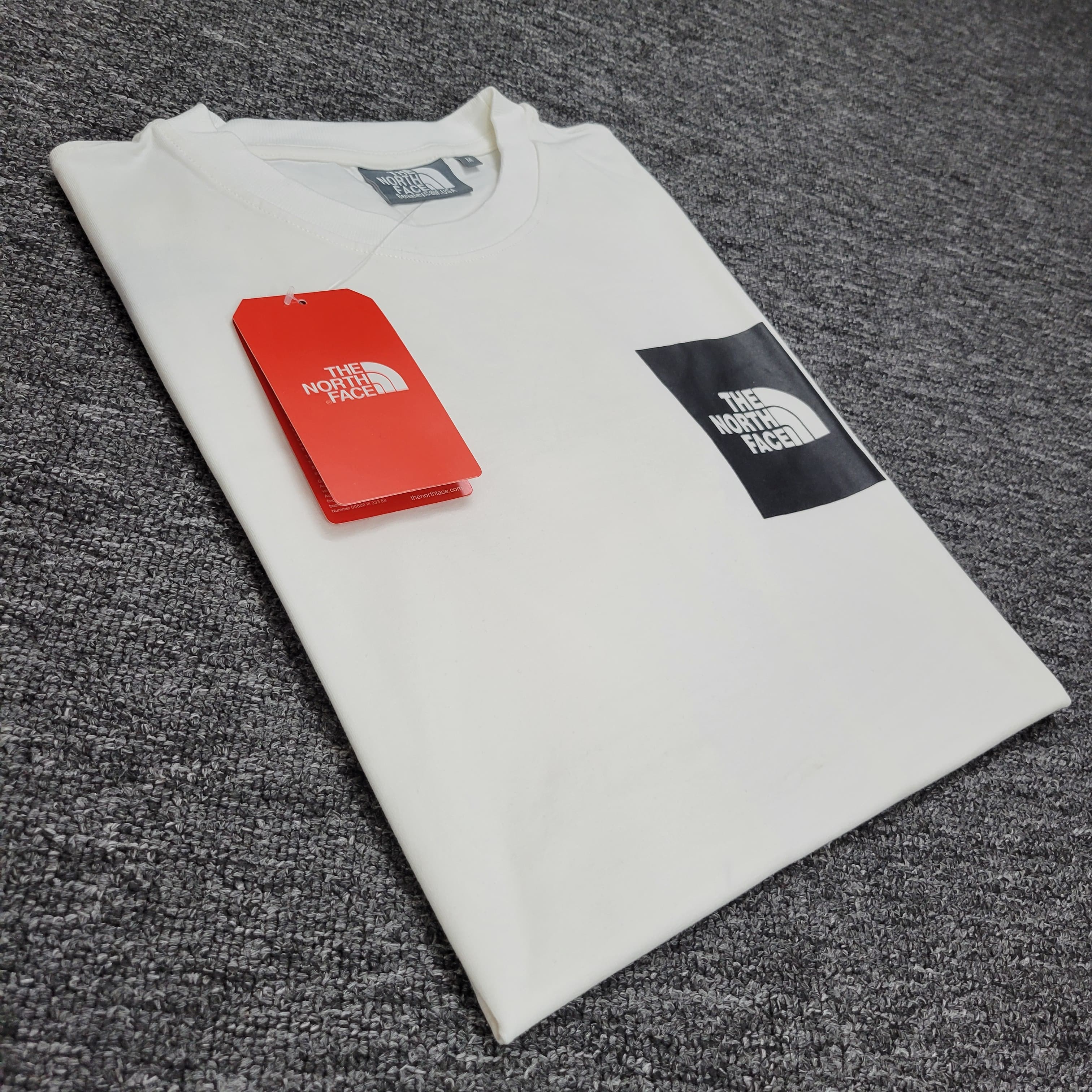 The North Face Cotton T-Shirt – Soft Stretch Comfort