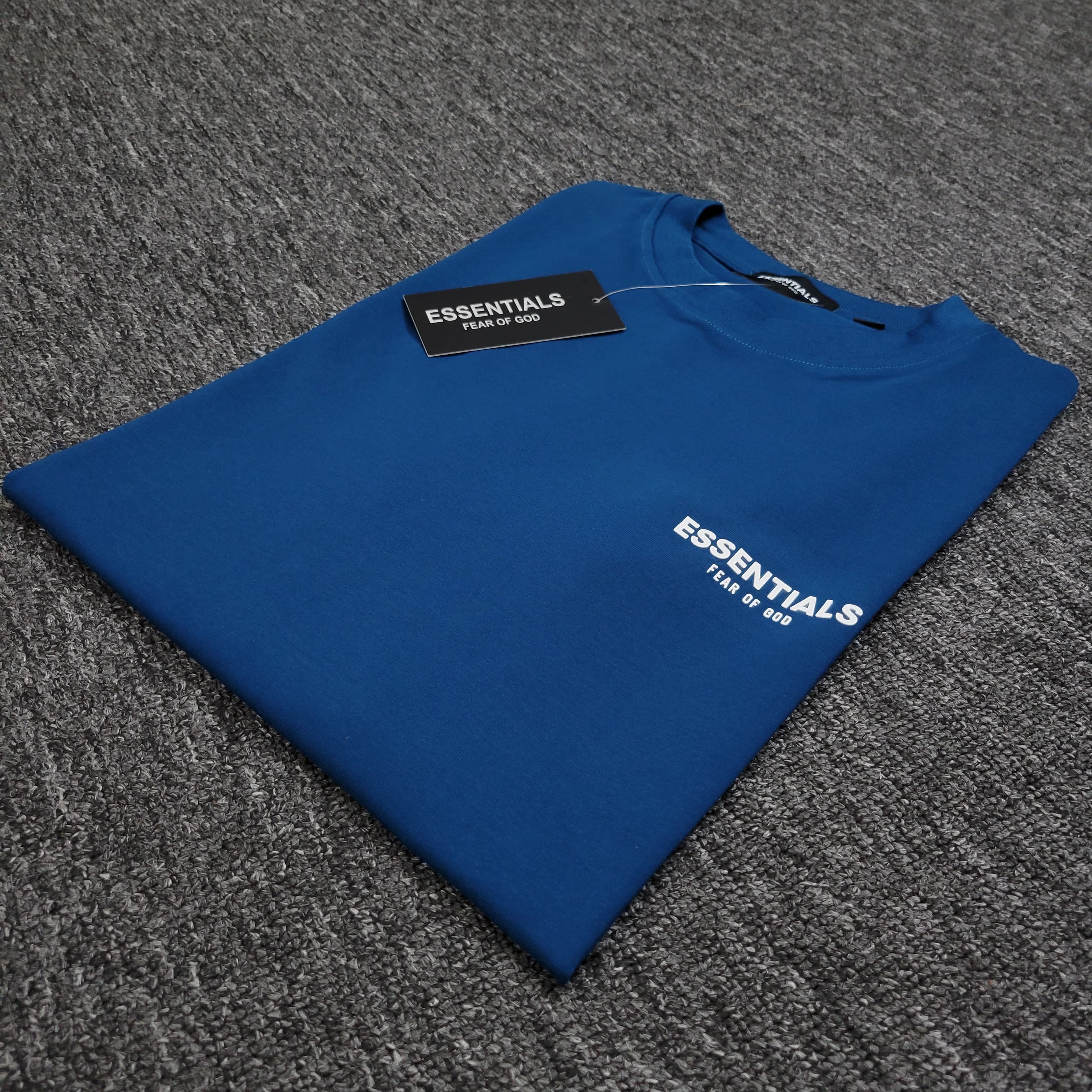 Essentials Fear of God T-Shirt – Premium Cotton Comfort