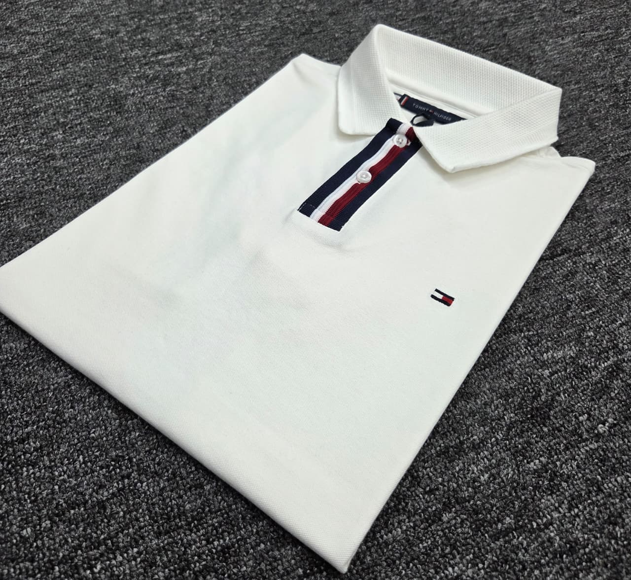 Tommy Hilfiger Polo Shirt – Premium Cotton Blend