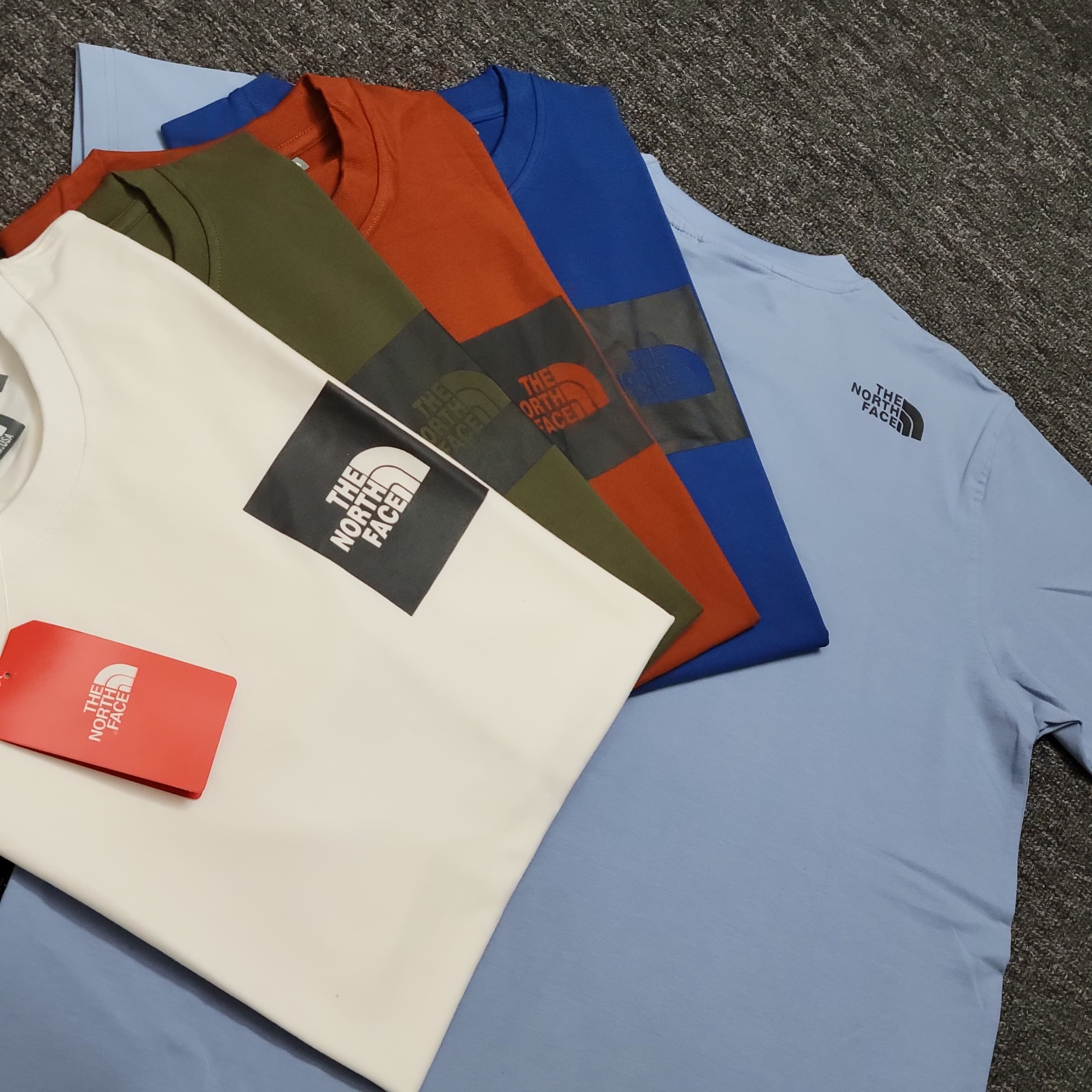 The North Face Cotton T-Shirt – Soft Stretch Comfort