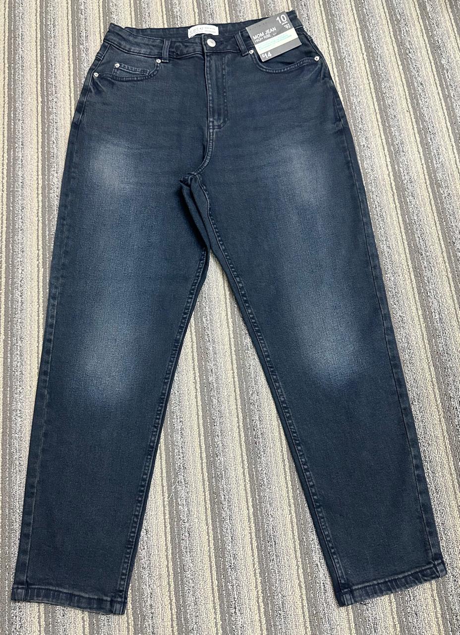 Ladies High Rise Fit Mom Jeans